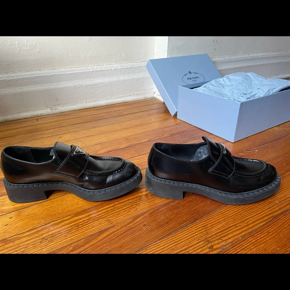 Prada Loafers Women - Picture 7 of 10